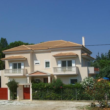 Villa Verde Apart-Hotel Nea Makri Exterior photo