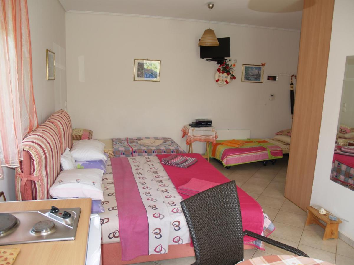 Villa Verde Apart-Hotel Nea Makri Exterior photo