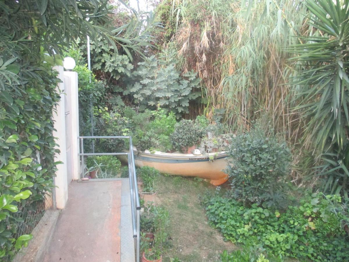 Villa Verde Apart-Hotel Nea Makri Exterior photo