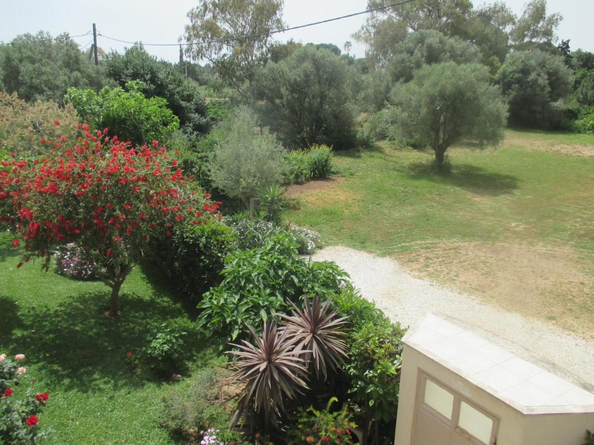 Villa Verde Apart-Hotel Nea Makri Exterior photo